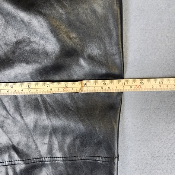 Blank NYC Black Faux Leather Trousers Women 30 Waist - Picture 6 of 10